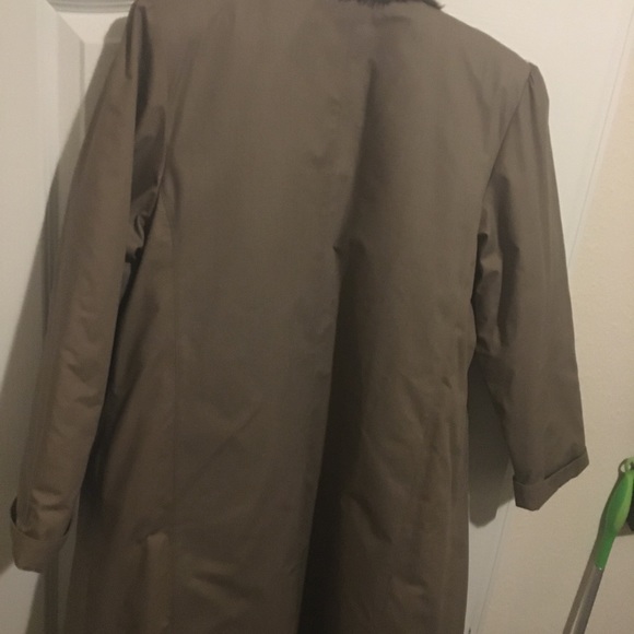 Vintage London Fog Faux Fur Lined Coat - Picture 10 of 11